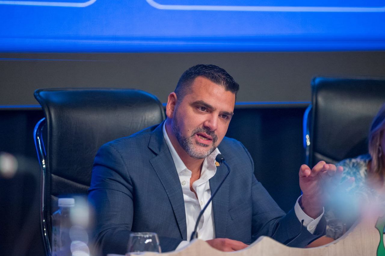 "Estamos atravesando la crisis económica más profunda de los últimos 25 años", afirmó Vuoto